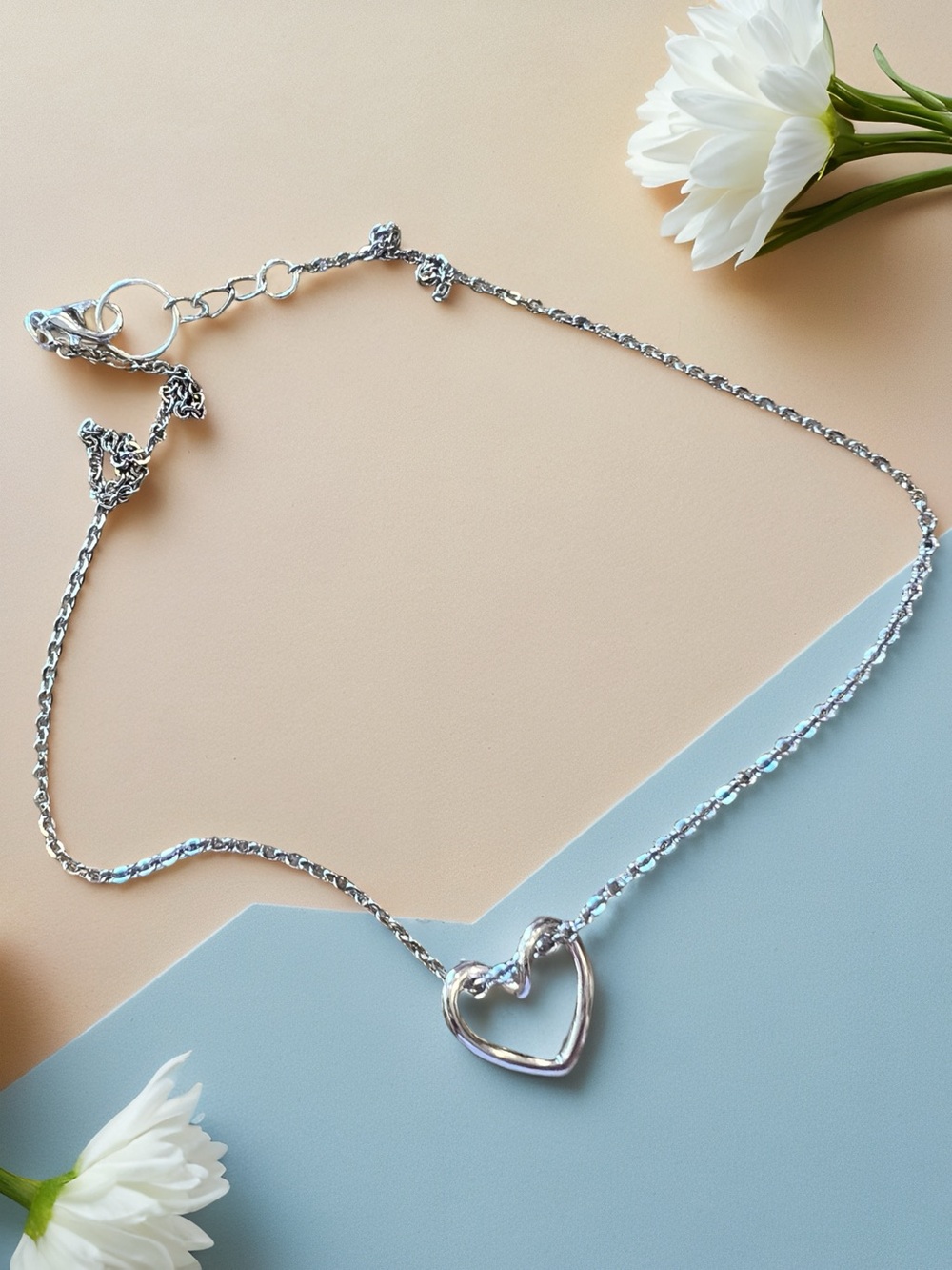 Silver toned open heart necklace Delicate Feminine